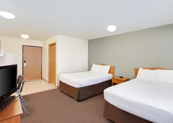 WoodSpring Suites Pharr hotel thumbnail 7