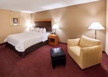 Hampton Inn Massillon hotel thumbnail 7