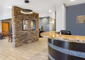 Days Inn by Wyndham Bernalillo hotel thumbnail 3