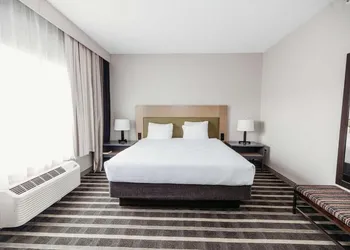 Parkview Inn & Suites Lancaster hotel thumbnail 6