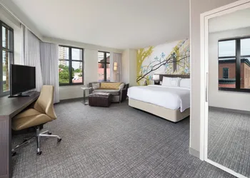 Courtyard by Marriott Richmond Downtown hotel thumbnail 8