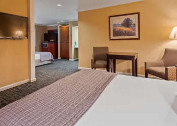 Best Western Plus Humboldt Bay Inn hotel thumbnail 8