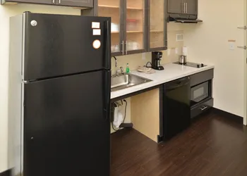 Candlewood Suites Eugene Springfield by IHG hotel thumbnail 4