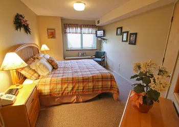 Mountain Lodge at Okemo, A Vail Resorts Property hotel thumbnail 4