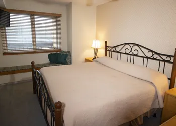 Mountain Lodge at Okemo, A Vail Resorts Property hotel thumbnail 7