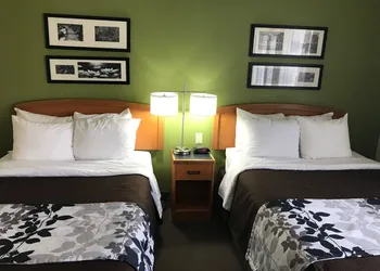 Sleep Inn & Suites Bensalem hotel thumbnail 5