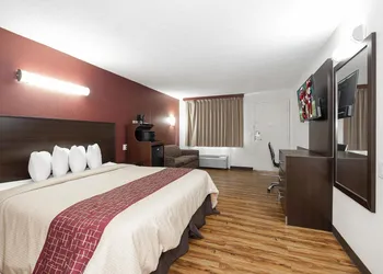 Red Roof Inn Starkville - University hotel thumbnail 5