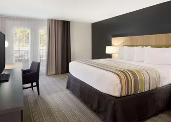 Country Inn & Suites by Radisson, Gatlinburg, TN hotel thumbnail 4