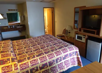 Milwaukie Inn Portland South hotel thumbnail 4