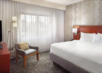 Courtyard by Marriott Atlanta Airport South/Sullivan Road hotel thumbnail 6