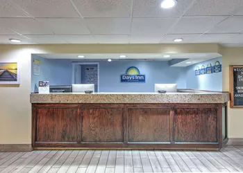 Days Inn by Wyndham Greenville MS hotel thumbnail 4