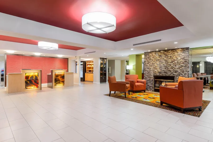 La Quinta Inn & Suites Summersville / New River National Park hotel detail image 2