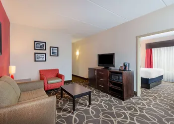 La Quinta Inn & Suites Summersville / New River National Park hotel thumbnail 6