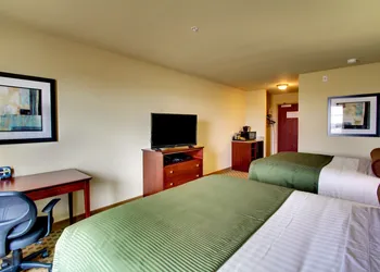 Stanton Inn & Suites hotel thumbnail 8