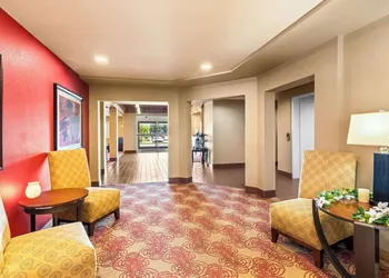 Quality Inn Blackwell I-35 hotel thumbnail 2
