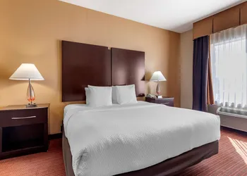 Best Western Plus DFW Airport West Euless hotel thumbnail 4