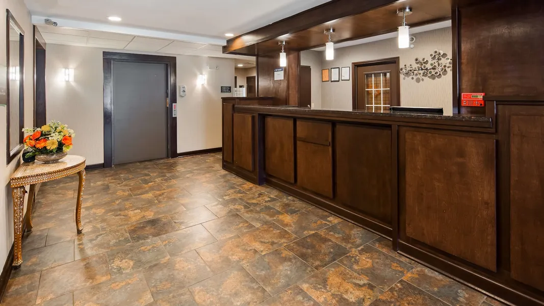 Best Western Crown Inn & Suites hotel detail image 2
