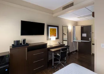 AeroStay Hotel hotel thumbnail 5