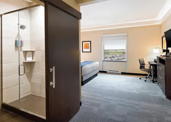 AeroStay Hotel hotel thumbnail 7