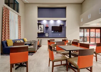 Hampton Inn & Suites Springfield/Downtown hotel thumbnail 5