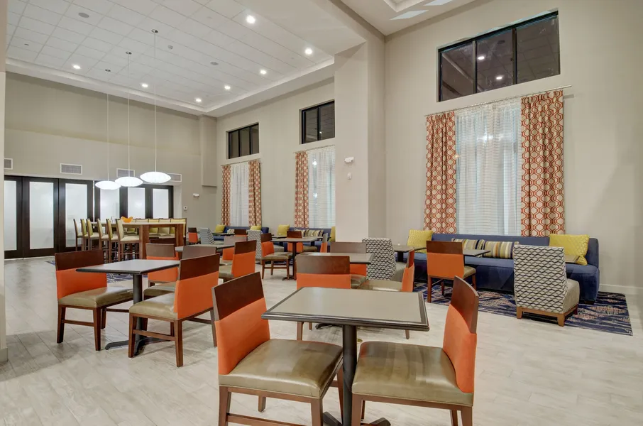 Hampton Inn & Suites Springfield/Downtown hotel detail image 6