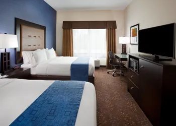 Holiday Inn Express & Suites Davenport by IHG hotel thumbnail 6