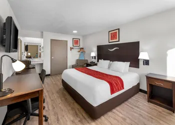 Americas Best Value Inn Kansas City E Independence hotel thumbnail 5