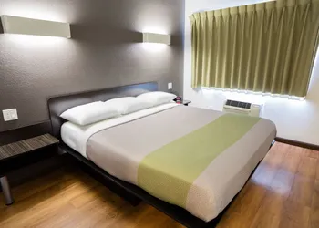 Studio 6 Cypress, CA hotel thumbnail 6