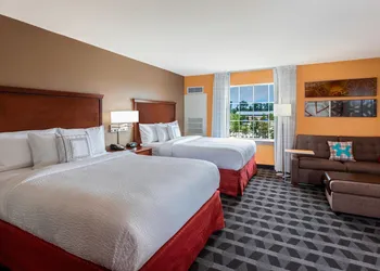 TownePlace Suites by Marriott Houston North / Shenandoah hotel thumbnail 6