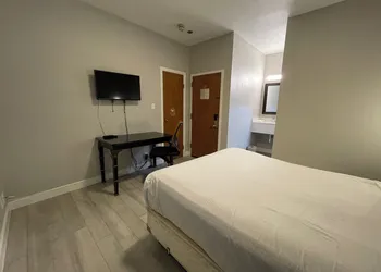 Marina Inn hotel thumbnail 6
