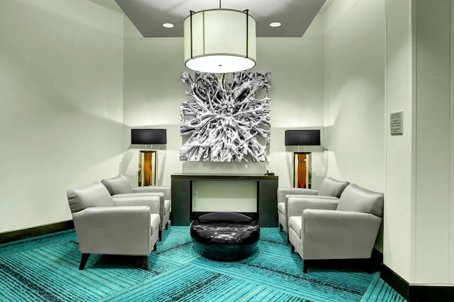Hampton Inn & Suites Roanoke-Downtown hotel detail image 2
