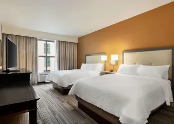 Hampton Inn & Suites Roanoke-Downtown hotel thumbnail 7