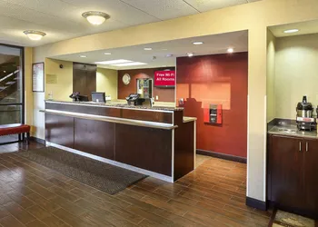 Red Roof Inn PLUS+ Washington DC - Oxon Hill hotel thumbnail 2