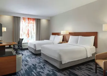 Fairfield Inn & Suites by Marriott Niagara Falls hotel thumbnail 4