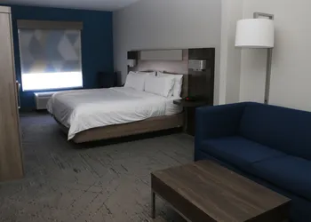 Holiday Inn Express & Suites Albermarle by IHG hotel thumbnail 4