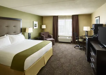Holiday Inn Express & Suites Timmins by IHG hotel thumbnail 2