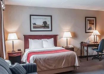 Comfort Inn Mississauga hotel thumbnail 6