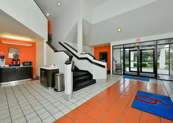 Motel 6 Plano, TX - West - Frisco hotel thumbnail 2