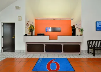 Motel 6 Plano, TX - West - Frisco hotel thumbnail 4