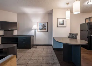 Sonesta Simply Suites Dallas Richardson hotel thumbnail 6