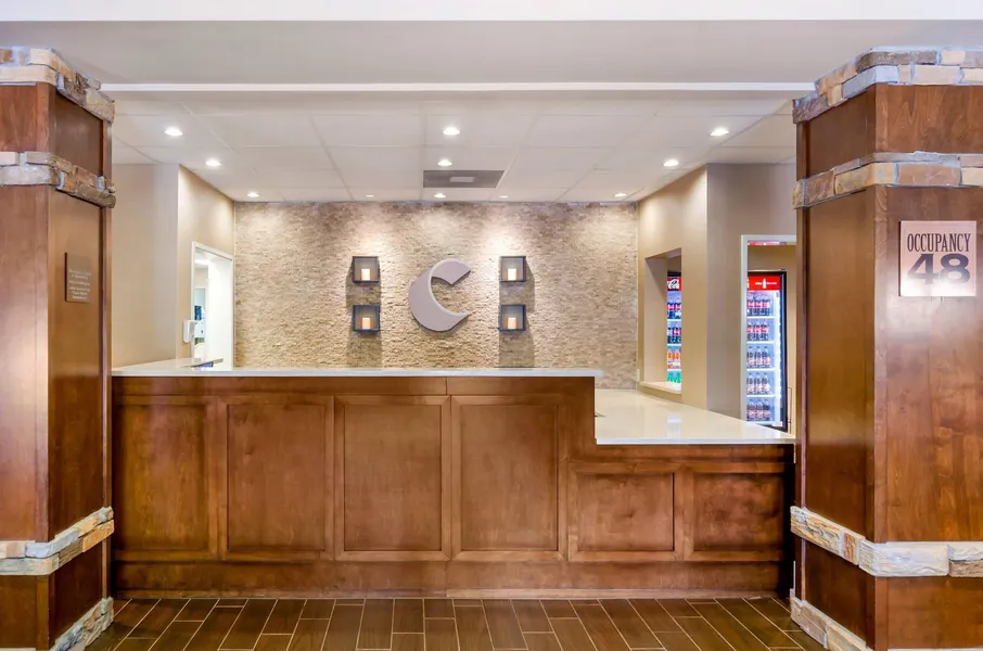 Comfort Inn & Suites Lynchburg Airport - University Area hotel detail image 2