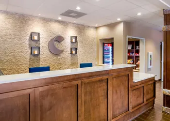 Comfort Inn & Suites Lynchburg Airport - University Area hotel thumbnail 4