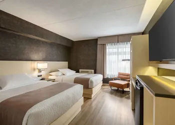 Days Inn by Wyndham Toronto West Mississauga hotel thumbnail 6