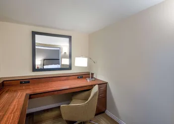 Hampton Inn Lafayette hotel thumbnail 5