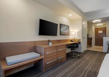 Best Western Plus Sawridge Suites hotel thumbnail 4