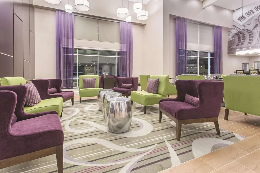 La Quinta Inn & Suites by Wyndham Tumwater - Olympia hotel detail image 2