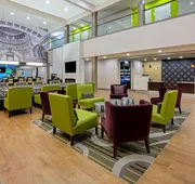 La Quinta Inn & Suites by Wyndham Tumwater - Olympia hotel detail image 3