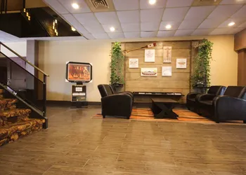 Quality Inn hotel thumbnail 2