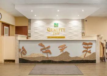 Quality Inn hotel thumbnail 5