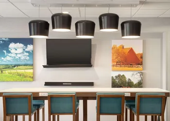 Hampton Inn St. Louis - Columbia hotel thumbnail 2